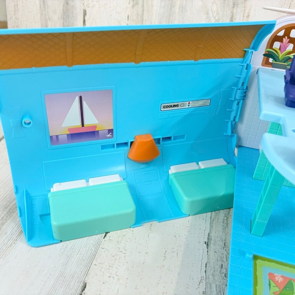 Bluey 3-in-1 Transforming Plane Figure Playset Airplane ONLY Boat Resort NEW - Picture 8 of 13